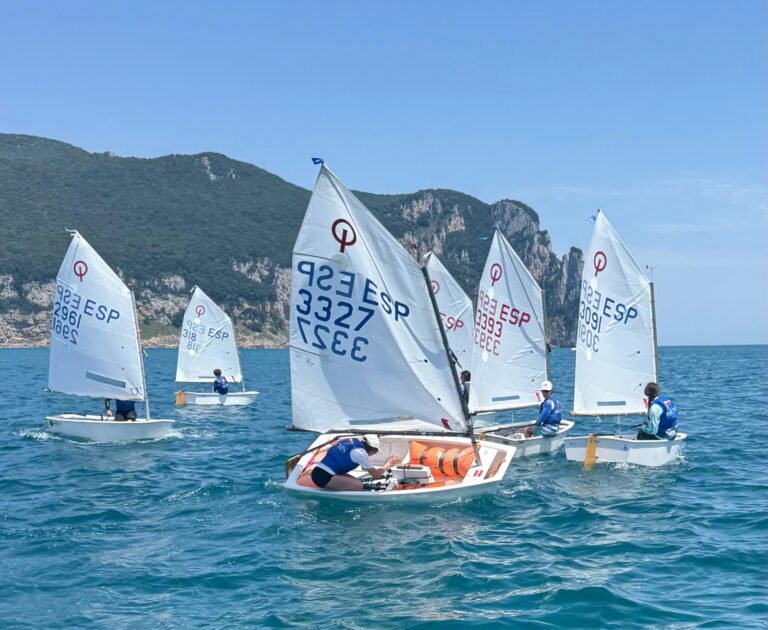 Optimist. Finaliza Cto. Cantabria por Equipos